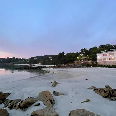 Vacaciones En Costa Morrazo, Playas Y Restaurantes